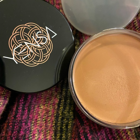 Yensa- Sunlit Glow Silk Bronzing Base with brush ☀️🐚☀️ swatched - Picture 16 of 16